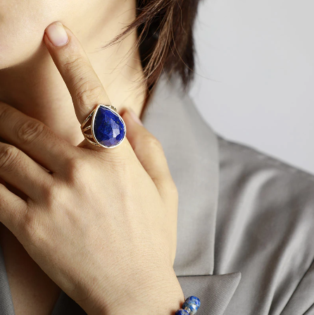 Bague de Protection en Lapis Lazuli Harmonie Emotionnelle Clef Doree
