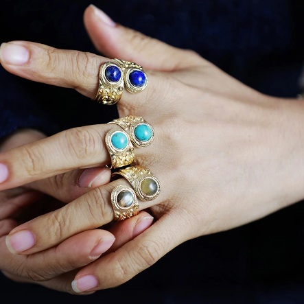 Antique Ring “Lueur d’Âme” with Enigmatic Stones