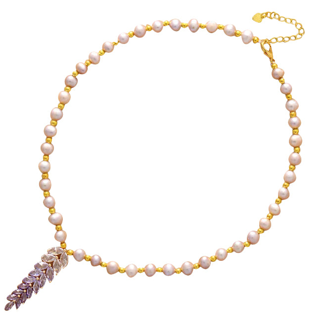 Freshwater Pearl Necklace with Balisier Flower Pendant: Subtle Charm 