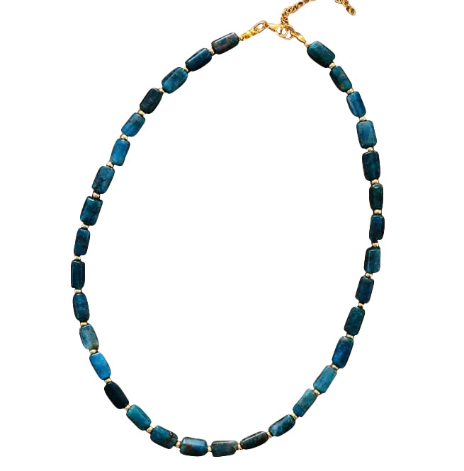 Cylindrical Apatite Stone Necklace: Elegance and Clarity