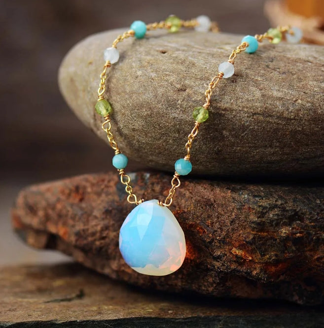 Opal and Quartz Necklace: Inner Radiance and Harmony
